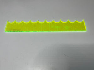 The Gadget Girls Wiggle Ruler -- DESTASH