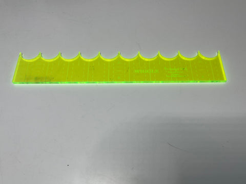 The Gadget Girls Wiggle Ruler -- DESTASH